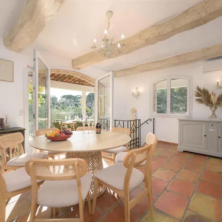 Romantic With Pool, Ideal For 2-4 People Lägenhet Le Cannet